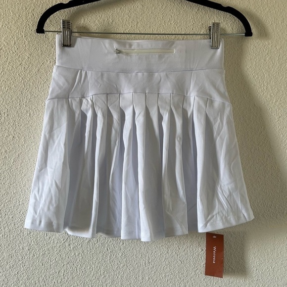 Werena Women’s Mini Sporty Pleated Skort Small NWT White Preppy Tennis elastic - Picture 1 of 12